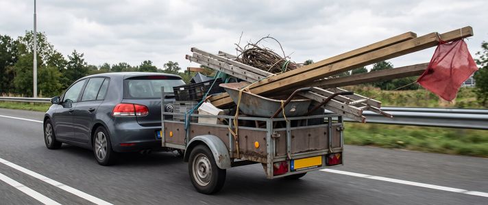 500 euro boete voor een onafgedekte aanhanger: in oktober wordt er het vaakst bekeurd